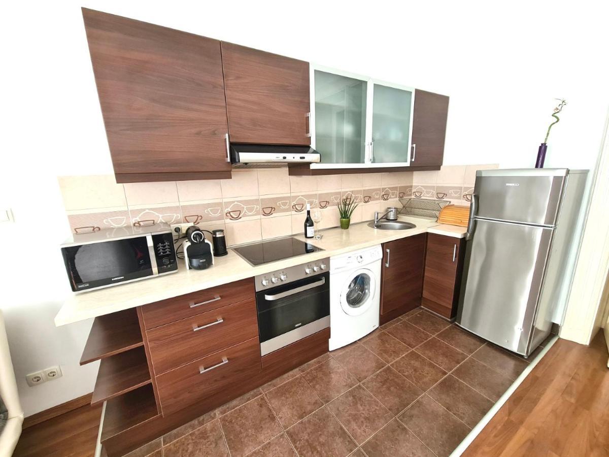 Ricky Apartment بودابست المظهر الخارجي الصورة